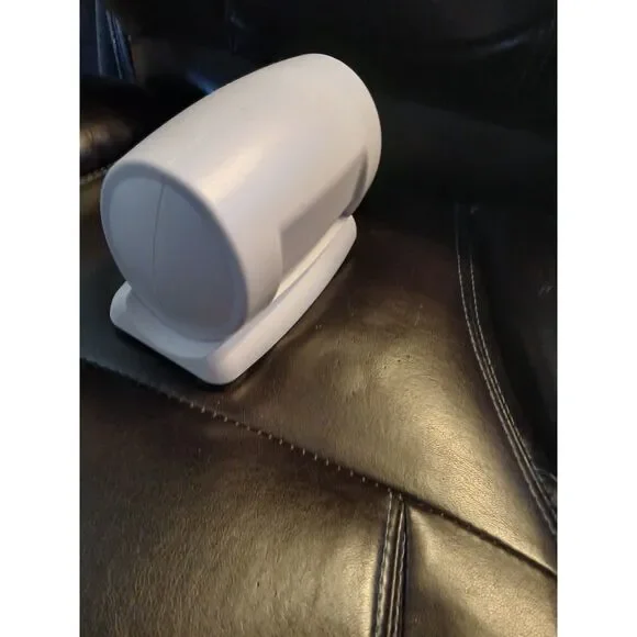 Craft Buddy Die Cutting Machine, 2 Plates, 30 Pc Metal Die, & New Paper - Picture 12 of 16